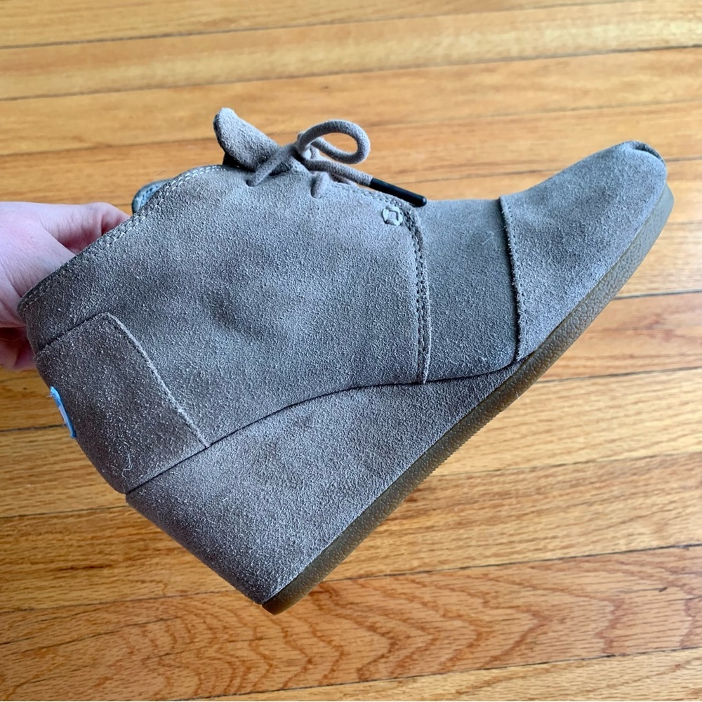Toms beige Desert Wedge booties - Picture 3 of 9